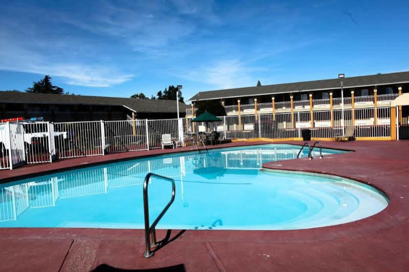 Days Inn By Wyndham Ukiah Exterior foto